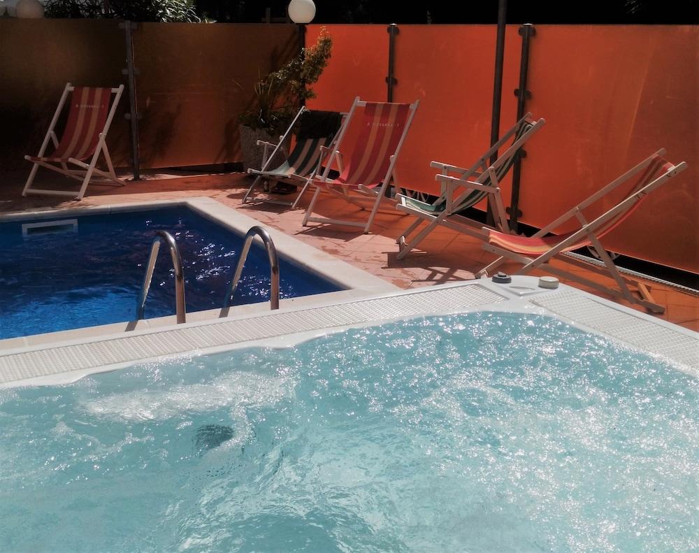 Hotel Prestige Rimini Ngoại thất bức ảnh