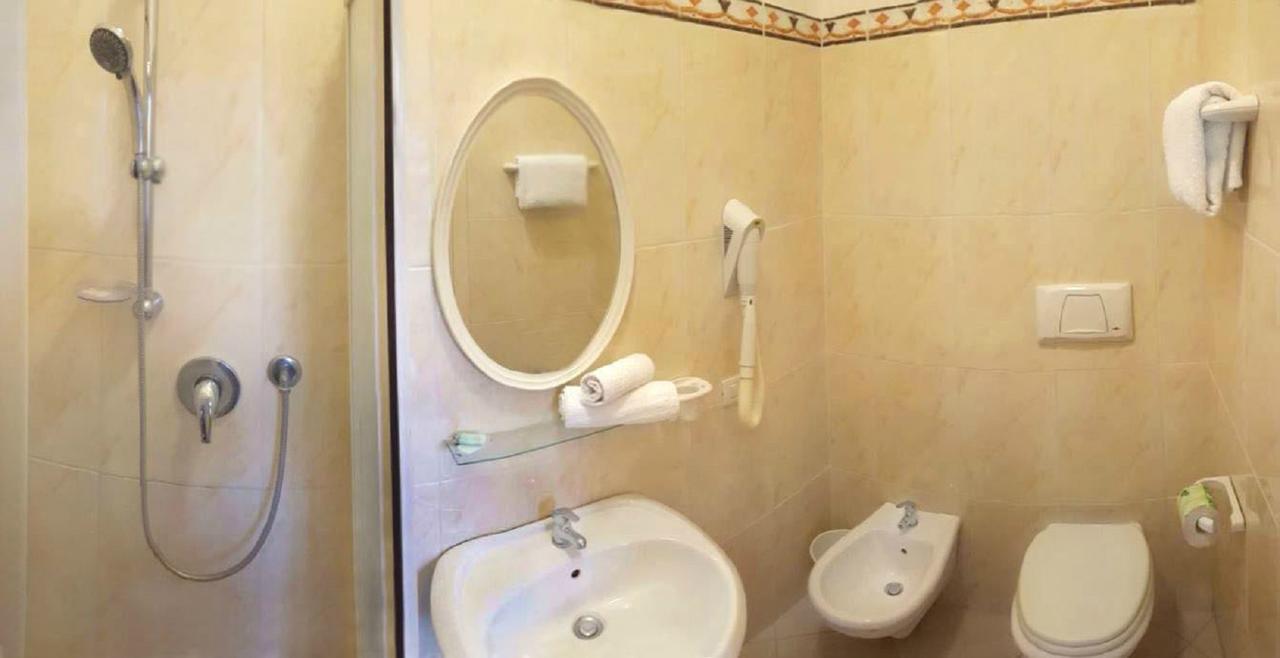 Hotel Prestige Rimini Ngoại thất bức ảnh