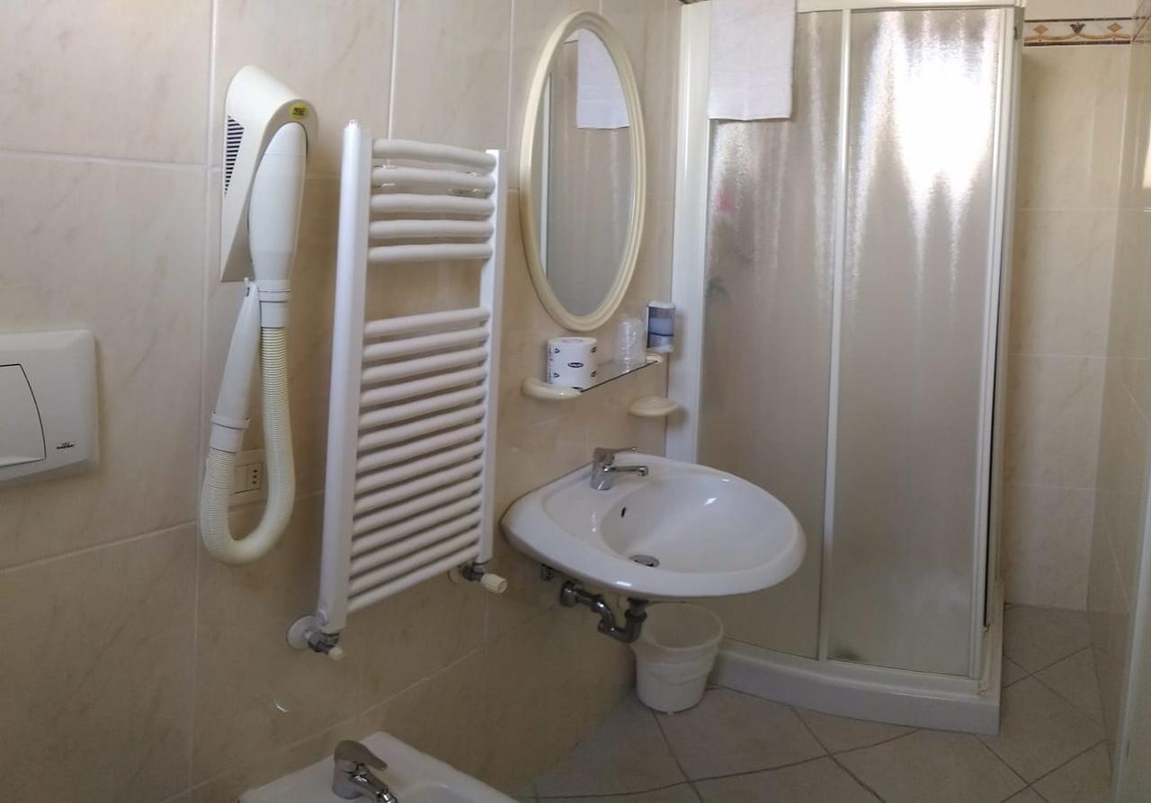 Hotel Prestige Rimini Ngoại thất bức ảnh